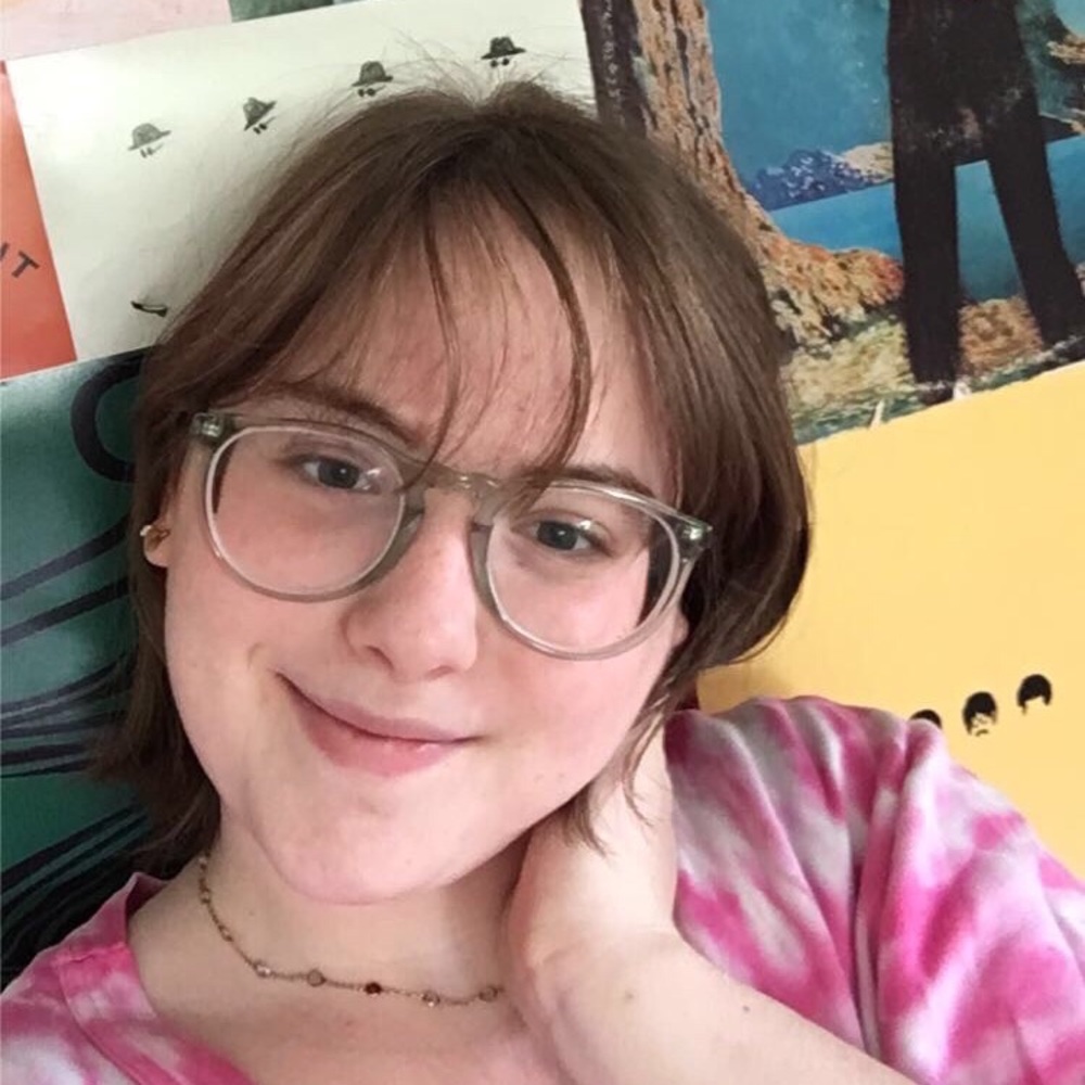 Meet your Posher, Emily - Picture 1 of 1